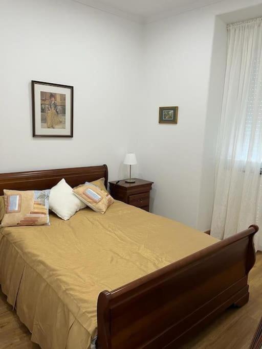 Casa Da Praia Da Poca - Apartamento Lirio เอสตอริล ภายนอก รูปภาพ